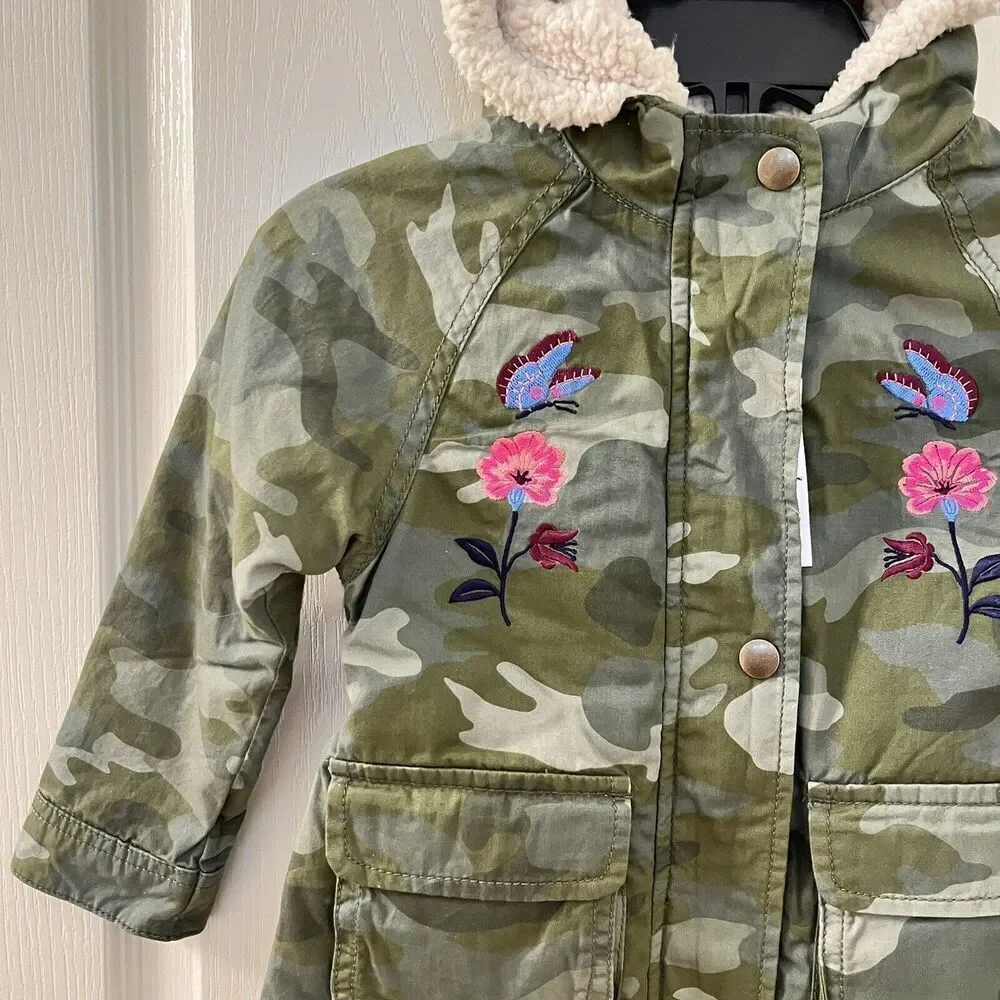 Old Navy Camo Hooded Jacket Floral Butterfly Embroidered Girls Size 4T NWT